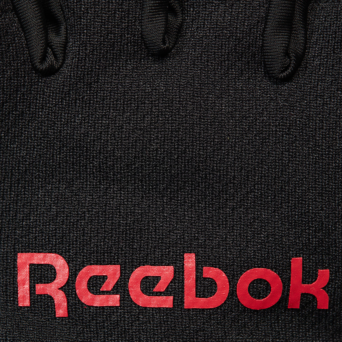 Reebok Classic Fitness Gloves Red logo closeup