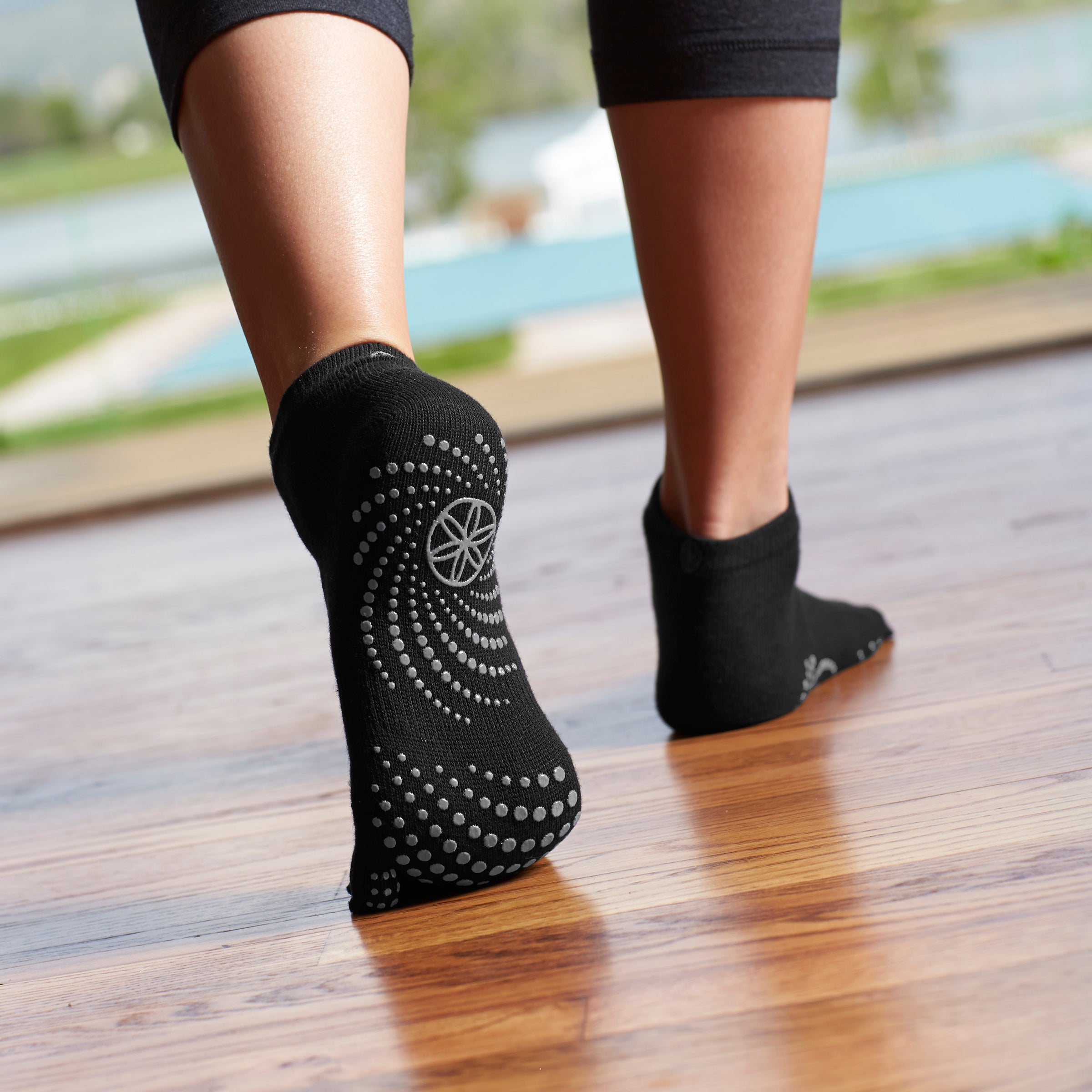 BIOAUM Yoga Socks for Women - 6 Pairs Cotton Cushion Non Slip Grip