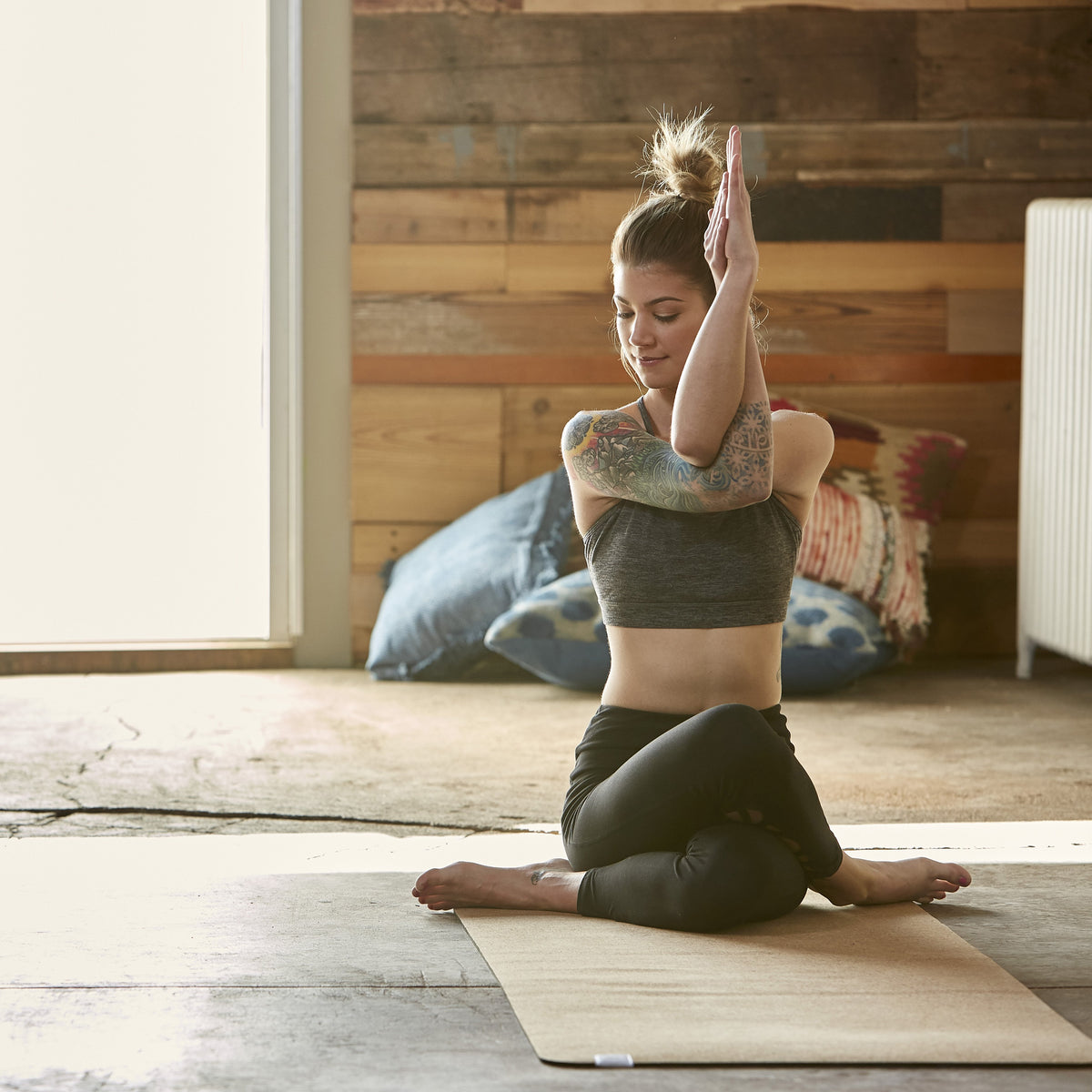 Gaiam Cork Yoga Mat – 5mm Yoga Mat – Gaiam Performance Yoga Mat