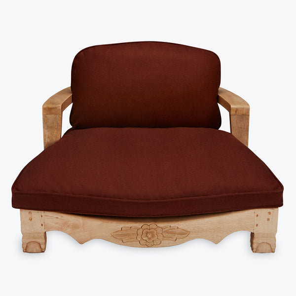 Light raja chair with chestnut cover